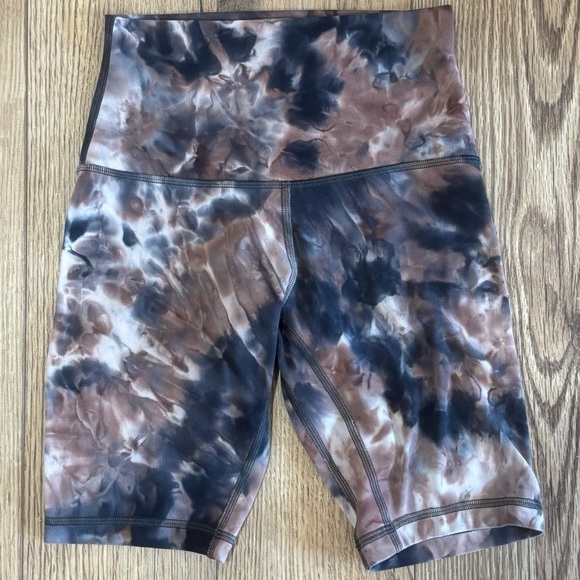 Lululemon Align High Rise Shorts 8" In Diamond Dye Mink Berry Lunar Size 2 - Picture 2 of 5